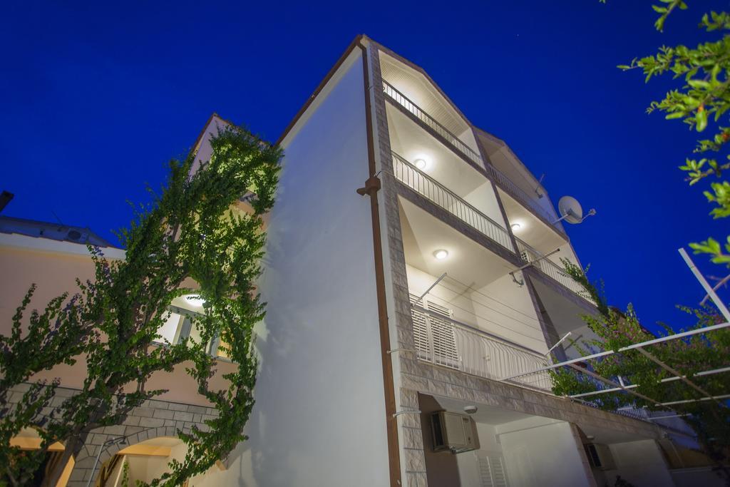 Villa Neda Makarska Exterior photo