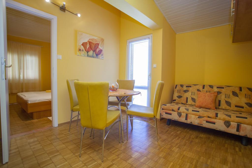 Villa Neda Makarska Room photo