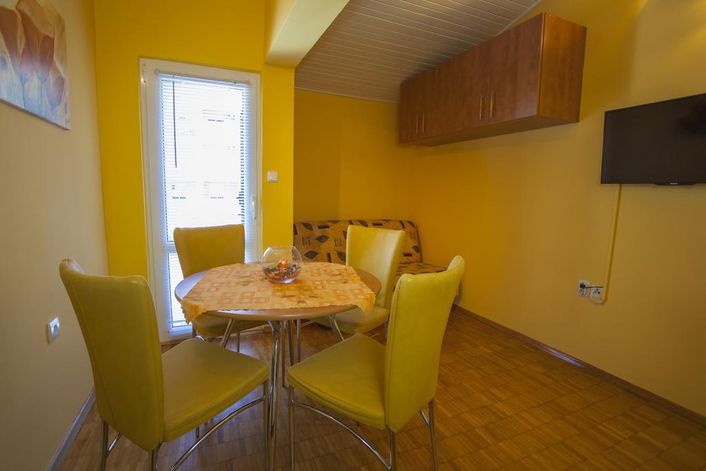 Villa Neda Makarska Room photo