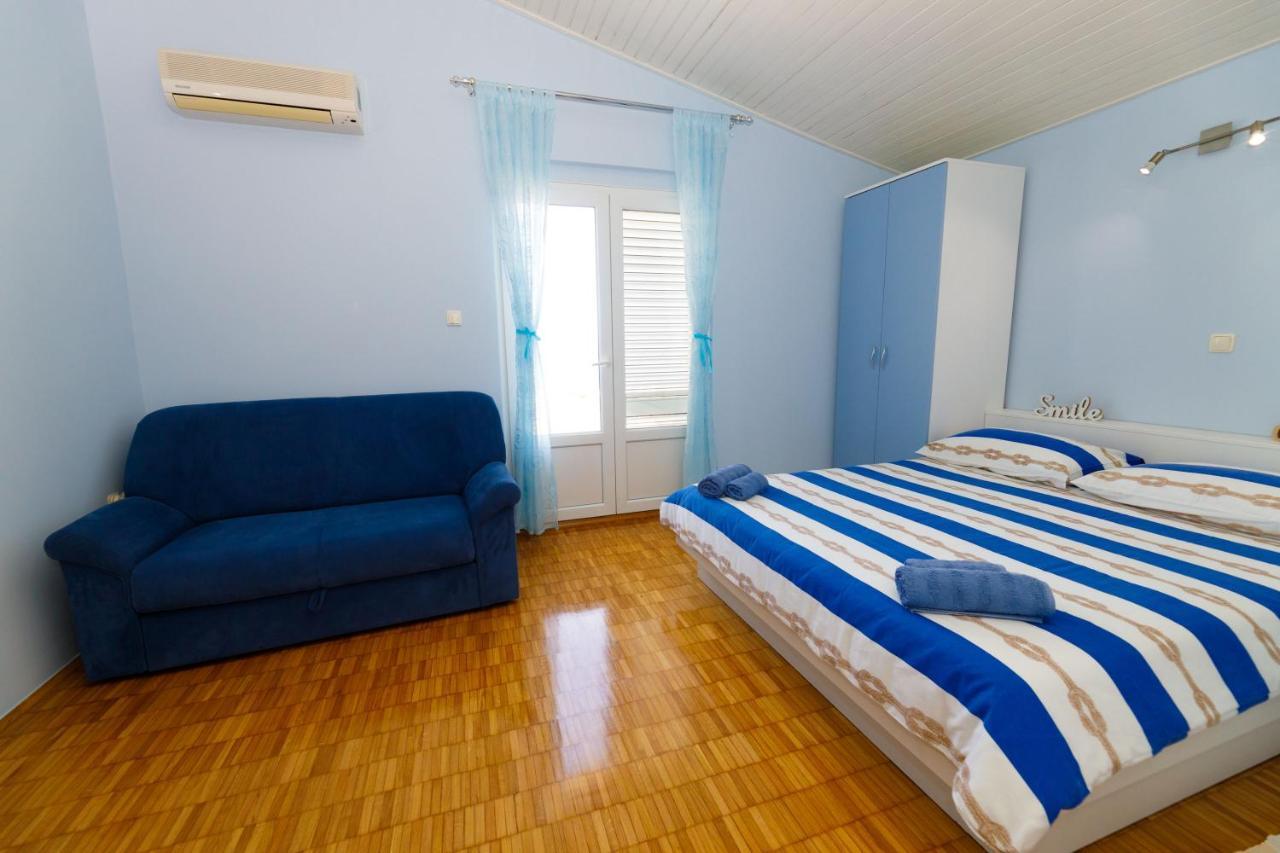Villa Neda Makarska Exterior photo
