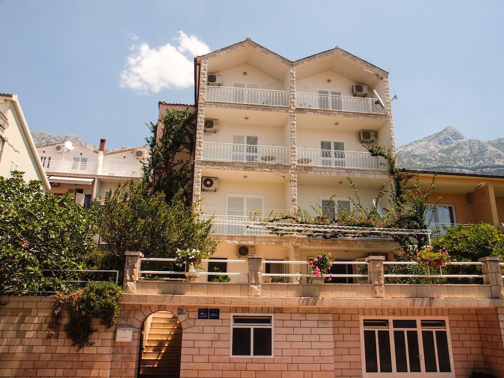 Villa Neda Makarska Exterior photo